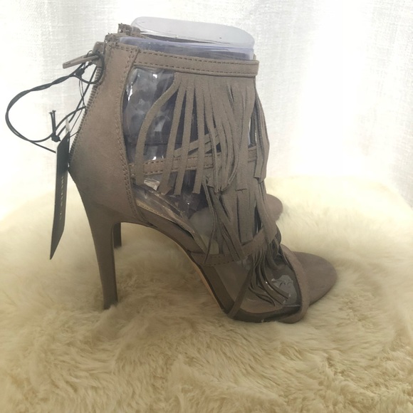 Forever 21 heeled fringe sandals - Picture 3 of 6